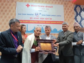 रेडक्रस सोसाइटीका संस्थापक सदस्य डा. दासलाई सम्मान